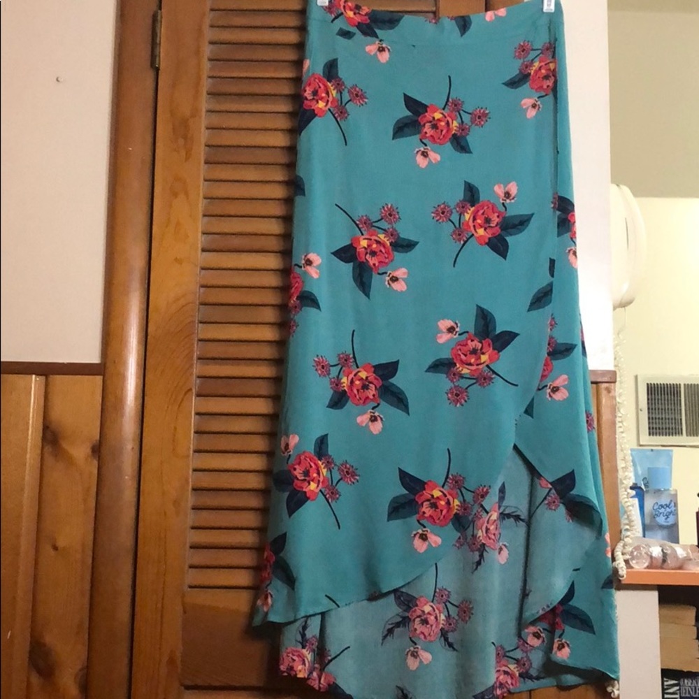 Maxi skirt